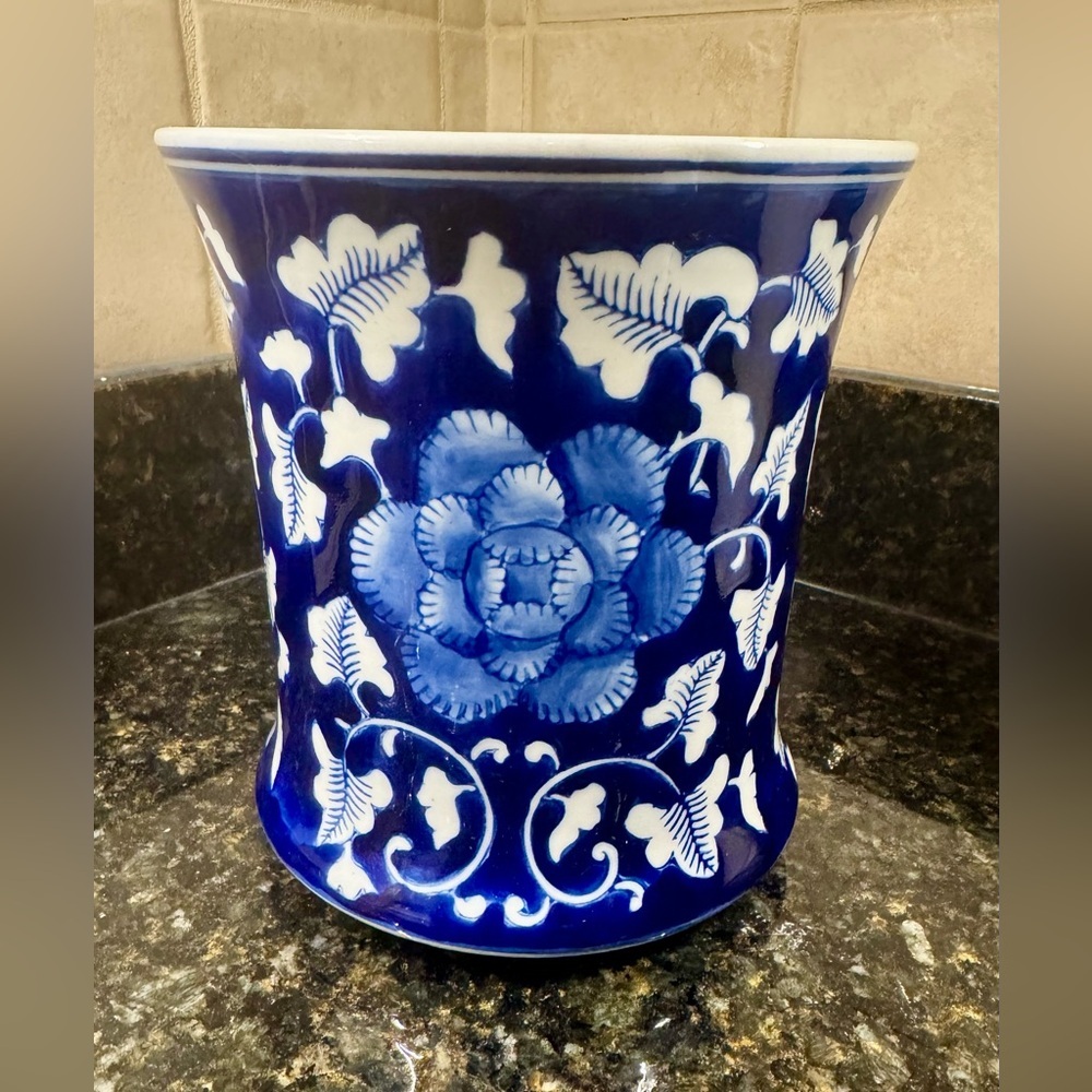 Blue and White Floral CACHEPOTS - Picture 2 of 5